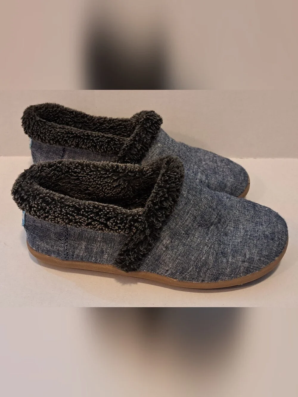 Toms Kids House Slippers Size 3
